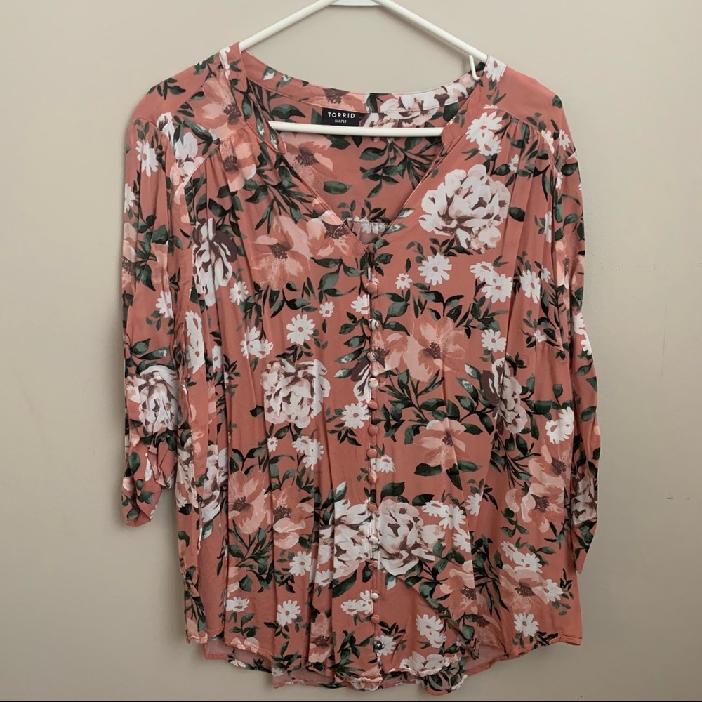 TORRID Harper Floral Button 3/4 Sleeve Top Size 2
